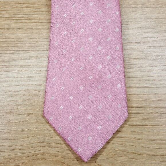 MICHAEL KORS Mens Neck Tie Pink Diamond Geo Classic Pointed Silk Blend - Picture 1 of 6